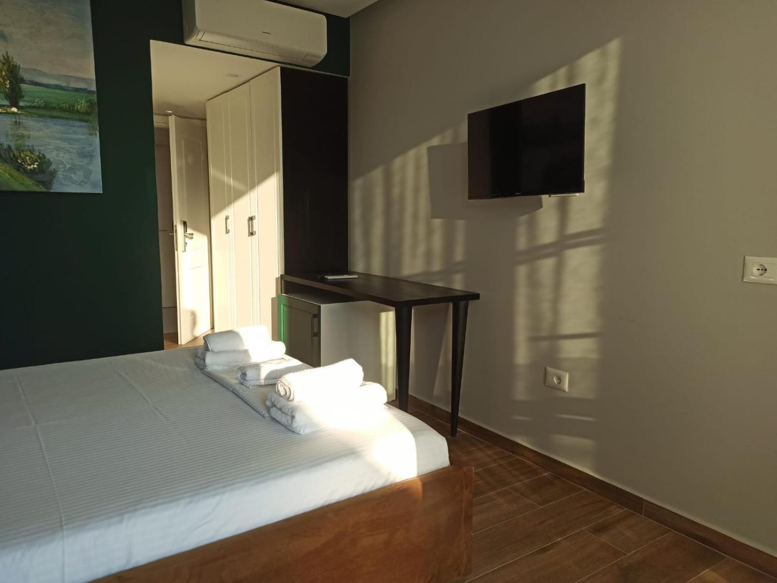 The View Hotel Ksamil Luaran gambar